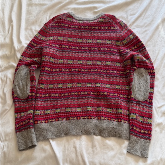 Colorful Patterned Sweater - Picture 7 of 7